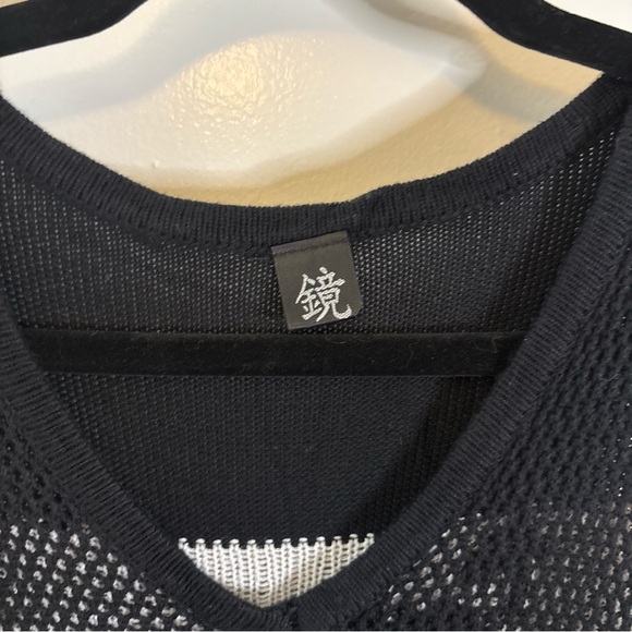 Unique Knit Mesh Dress with Zebra - Picture 3 of 8